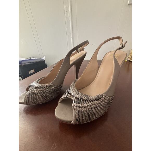 Joan & David Mimo Women's Light Natural Size 10 Slingback High Heel Shoes - Picture 2 of 11